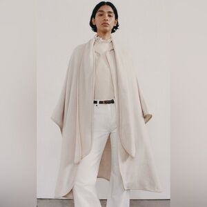 Nili Lotan Cape Elegant Cool - wool, alpaca, lambskin trim, cowhide buttons